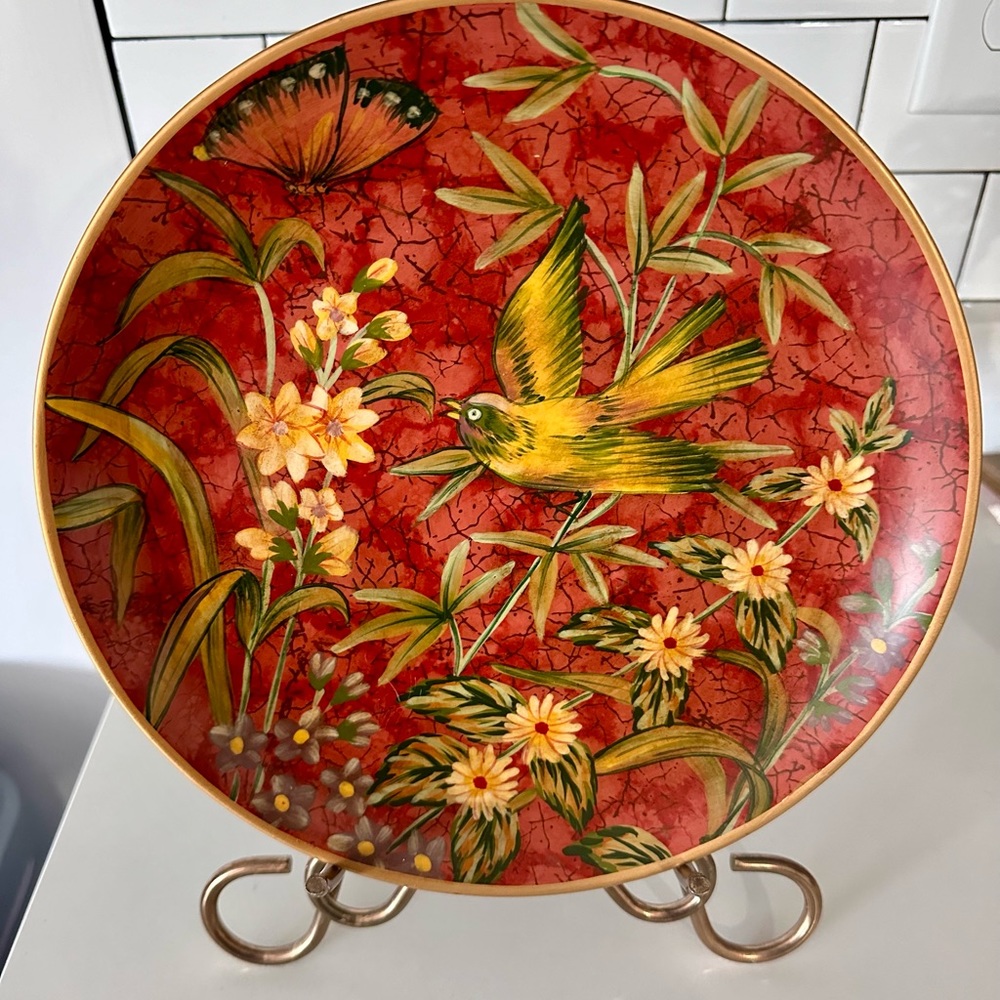 Decorative Plate With Bird